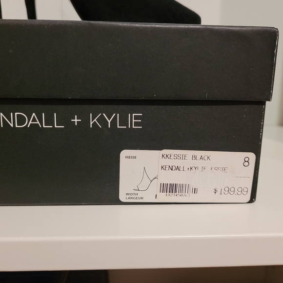 Kendal + Kylie Suede Black Toe Pump - Picture 6 of 6